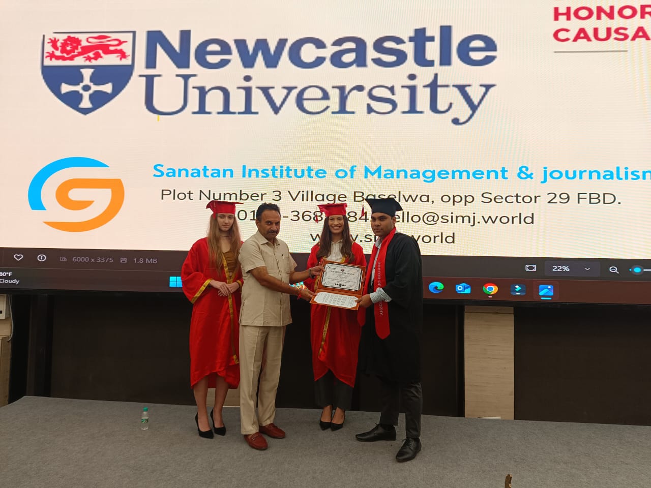 ECCI | Colonel Sudhir Chaudhary conferred the title of Directorate to the students of New Castle University in the convocation ceremony